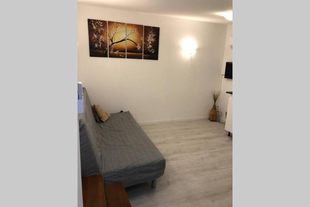 Studio Cosy Avec Possibilite Piscine En Supplement Toulon Buitenkant foto